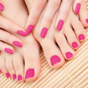 Deluxe - Mani Pedi